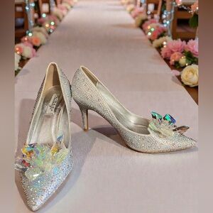 Huimeizi Crystal Formal pumps size 6.5